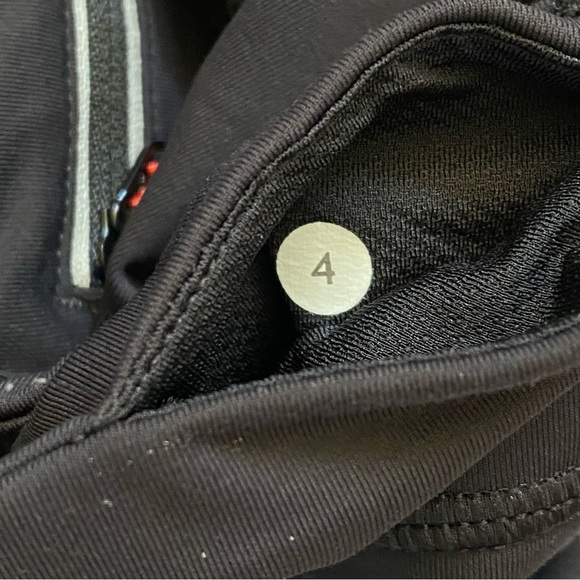 Lululemon black inspire crop block it pocket silver polka dot reflective legging - Picture 7 of 12